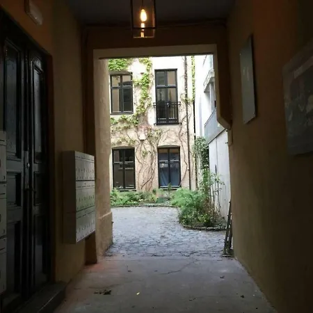 Lägenhet Stayplus 1br Super Central, Spacious Apt W/ Balcony Oslo